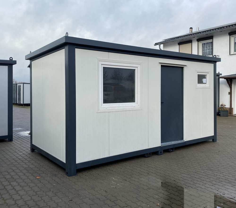 Conteneur de bureau 5×2,20 avec sanitaire