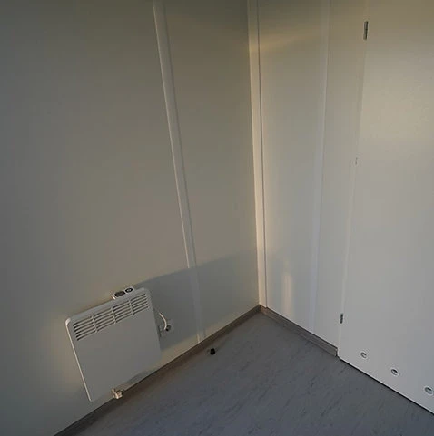 Container bureau /6x3 mètres avec fenêtres sur le côté long droit – Image 5