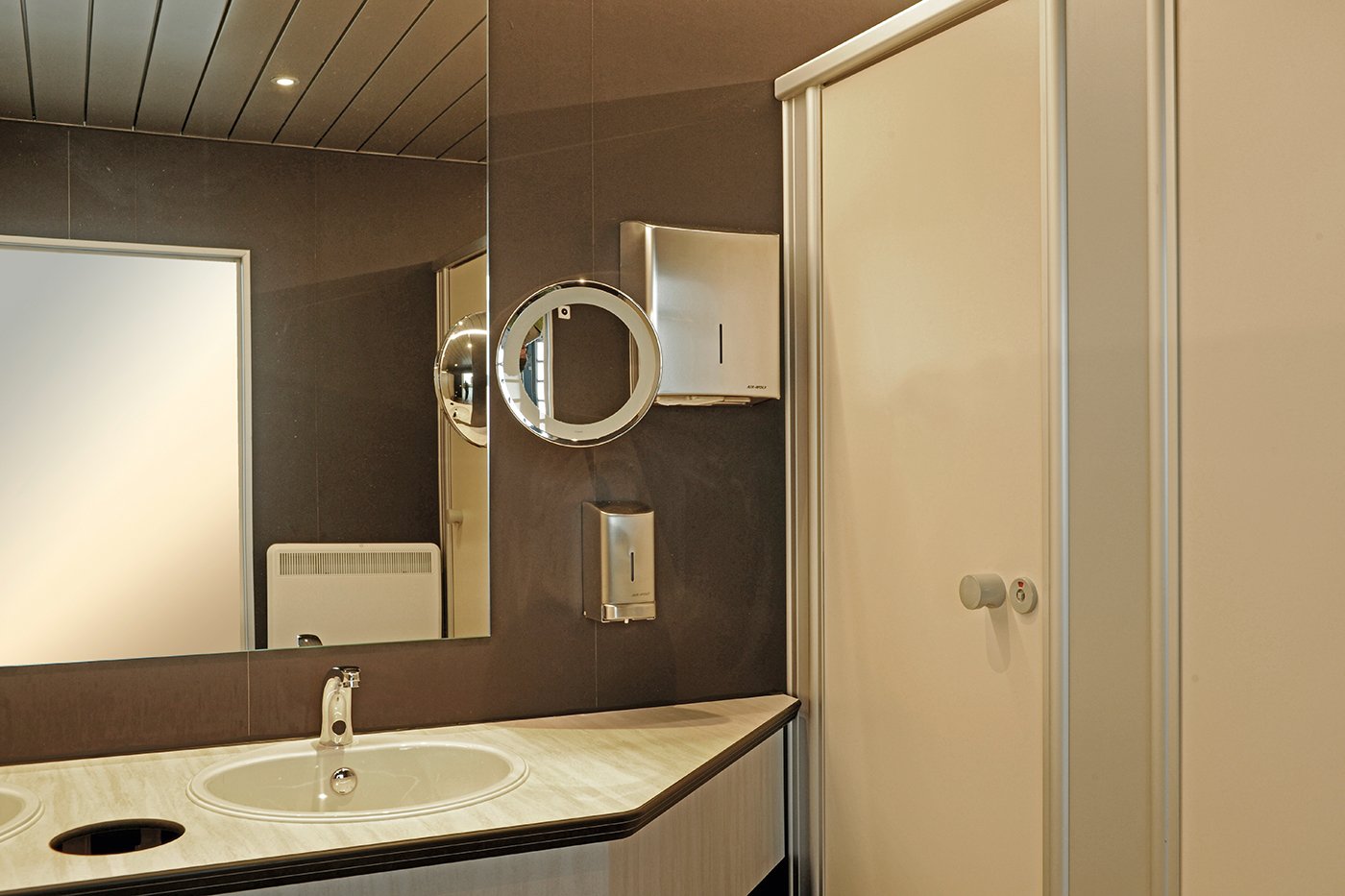 Container sanitaires 6,00 m 6 Toilettes 2 Lavabos – Image 5