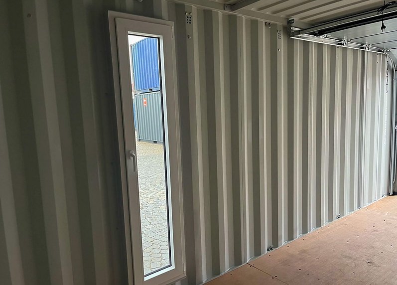 Conteneur maritime 20′ IICL6 avec porte sectionnelle motorisée – Image 15