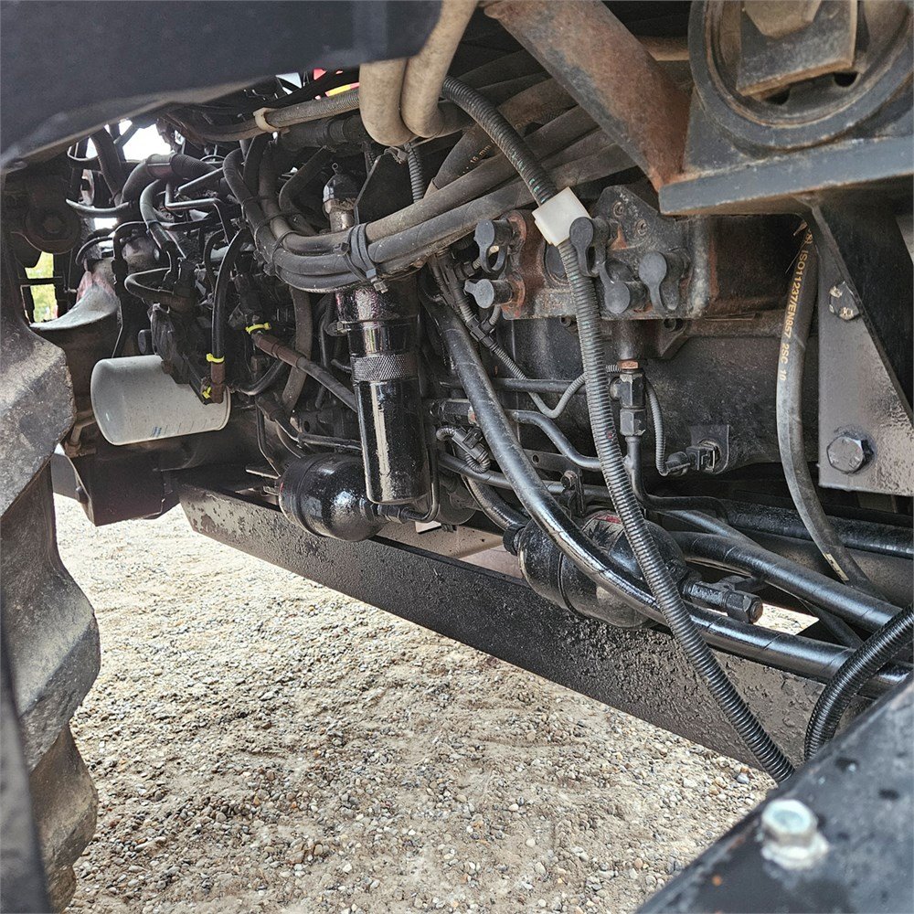 Massey Ferguson 6465 Dyna-6 – Image 32