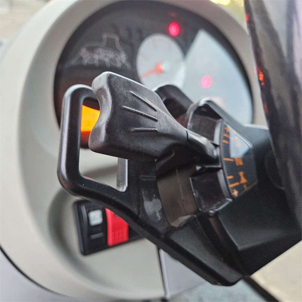 Massey Ferguson 6465 Dyna-6 – Image 13