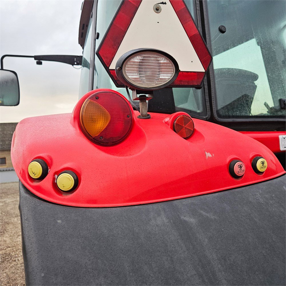 Massey Ferguson 6465 Dyna-6 – Image 28