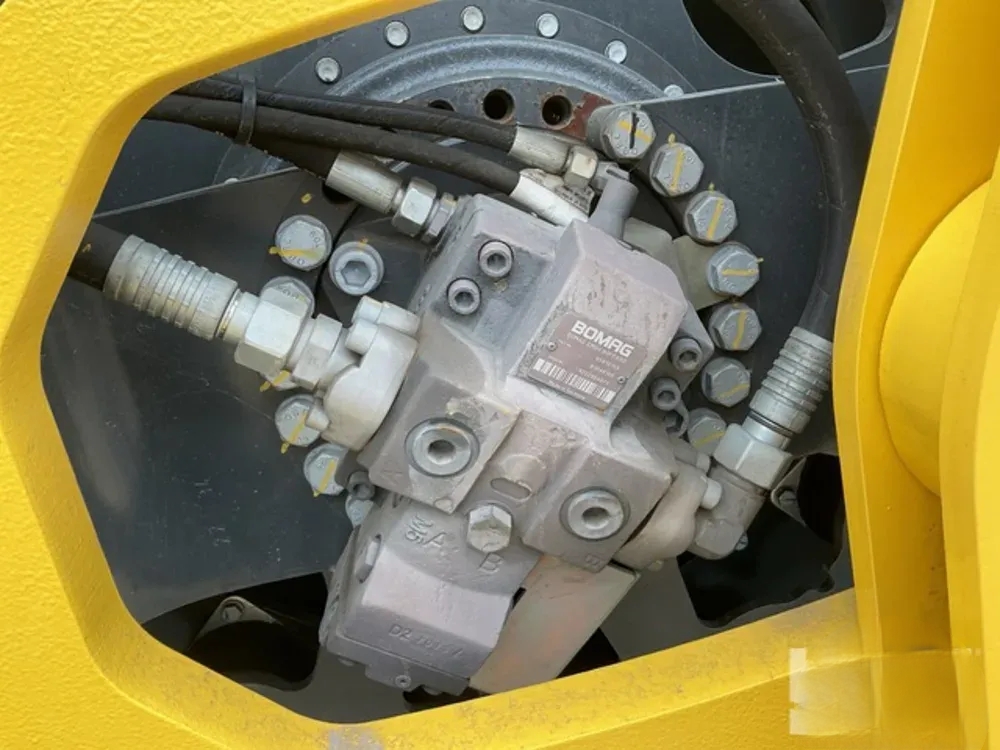 BOMAG BW213DH 2022 – Image 28