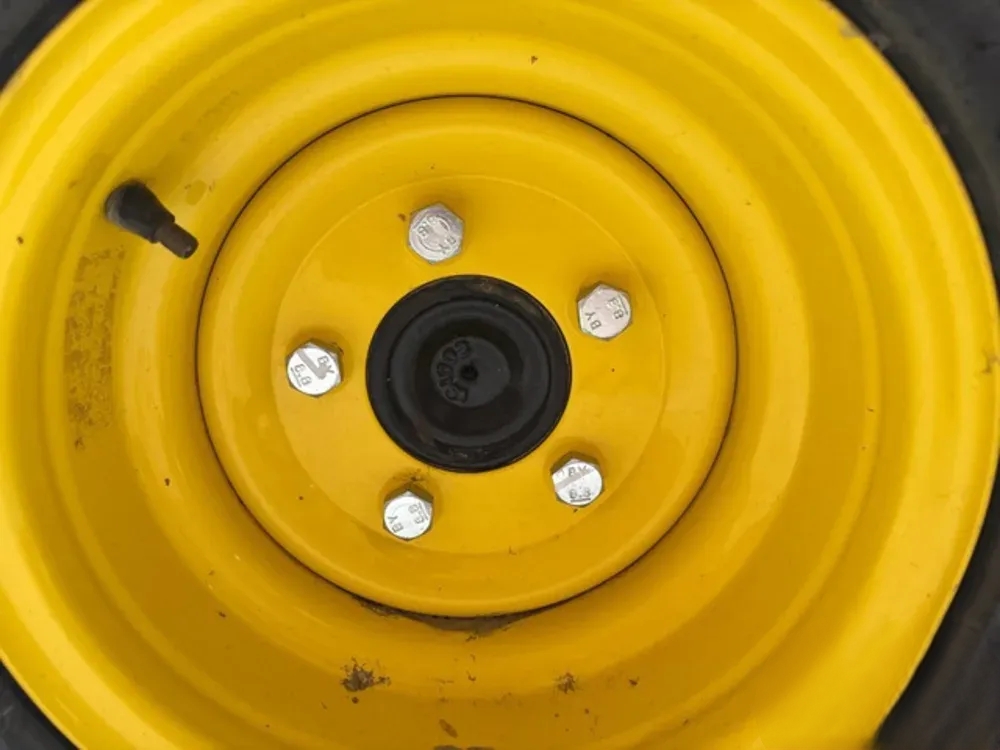 John Deere 1025R 2020 34 heures – Image 31