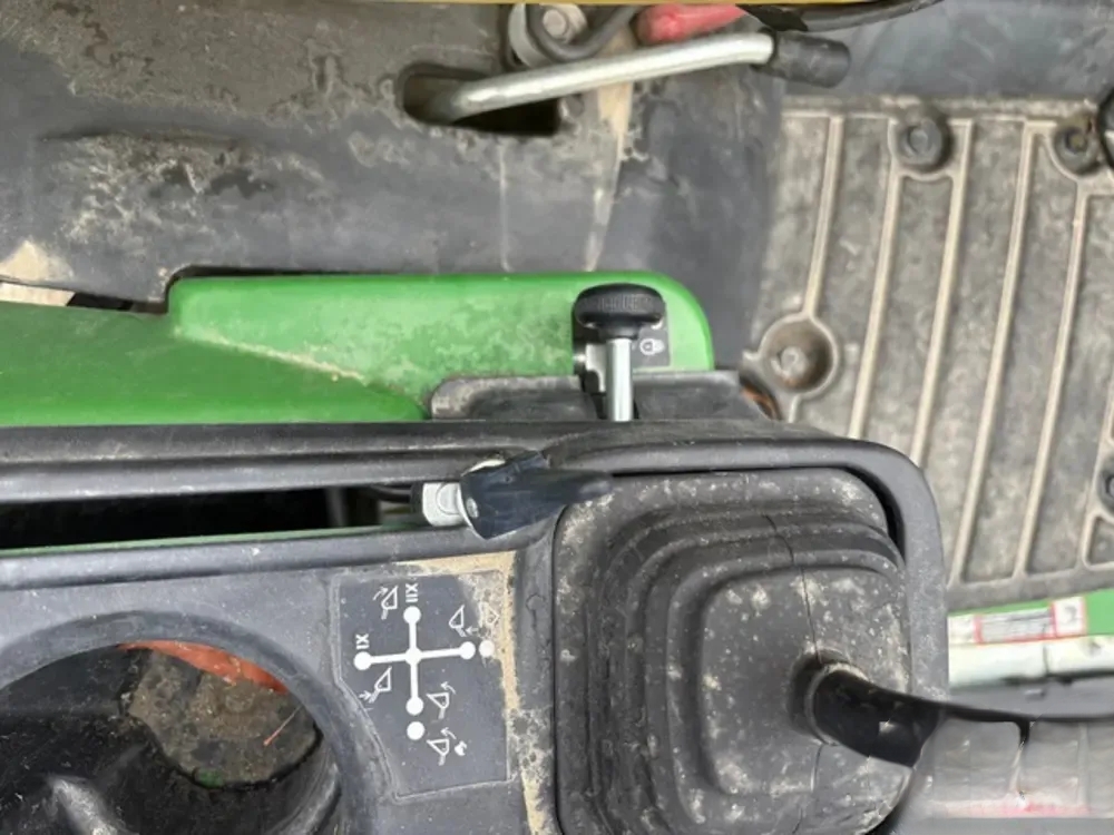 John Deere 1025R 2020 34 heures – Image 9